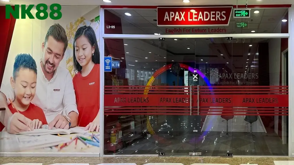 Bên ngoài một trung tâm Anh ngữ Apax Leaders đã đóng cửa tại TP HCM